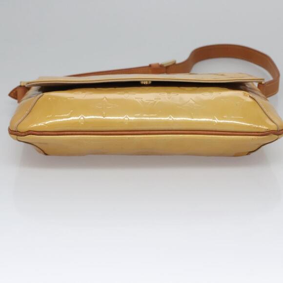 LOUIS VUITTON Monogram Vernis Thompson Street Bag Beige M91301 - Picture 9 of 12